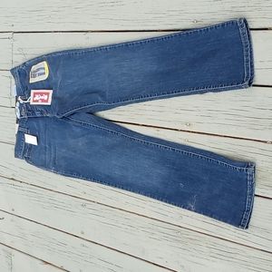 New Levi's straight leg. Soft, attractive